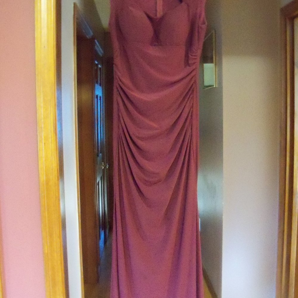 MOTHER OF THE BRIDE DRESS LONG MAROON SIZE 6 BETSY